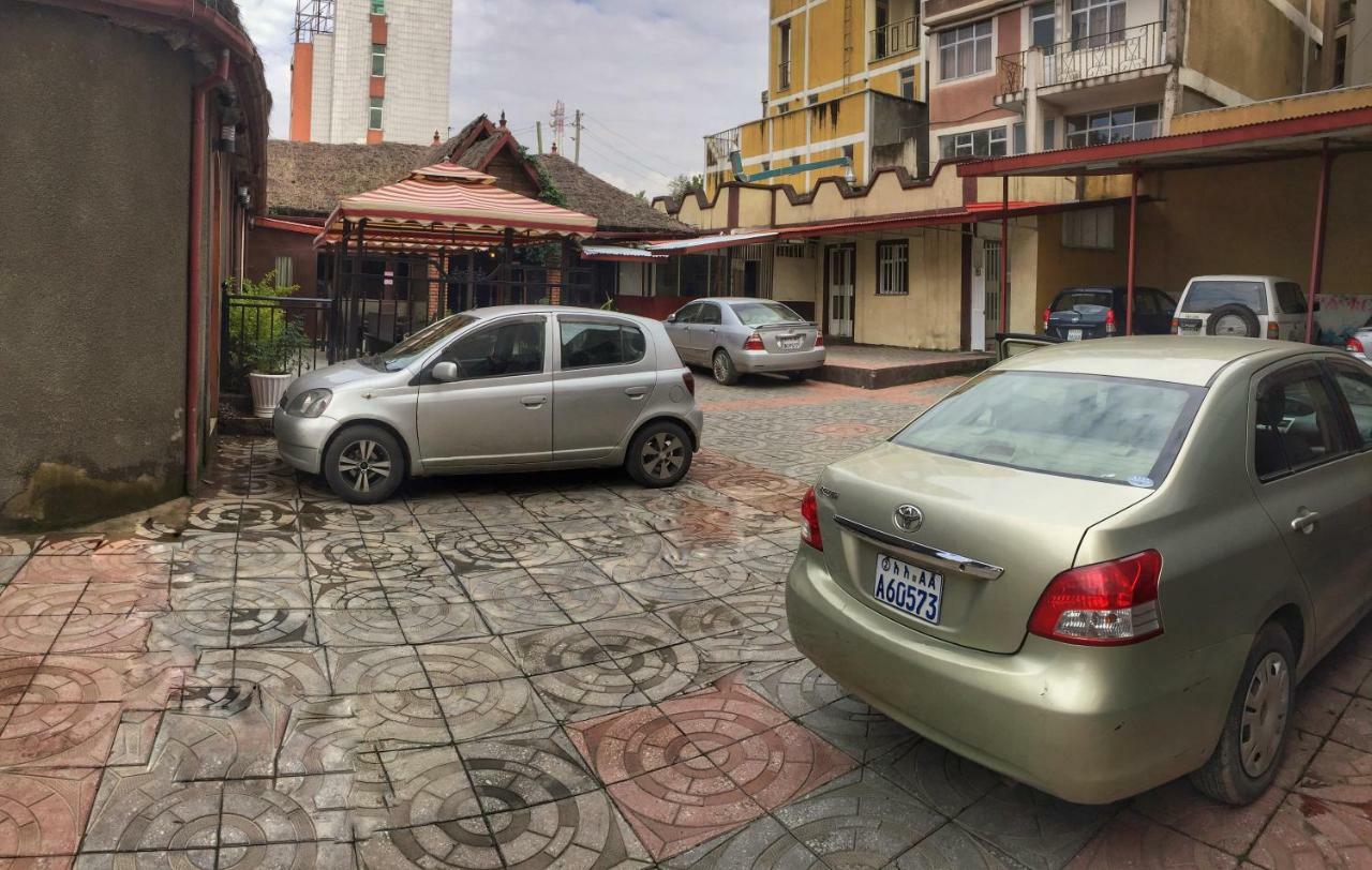 Top Ten Hotel Addisz-Abeba Kültér fotó