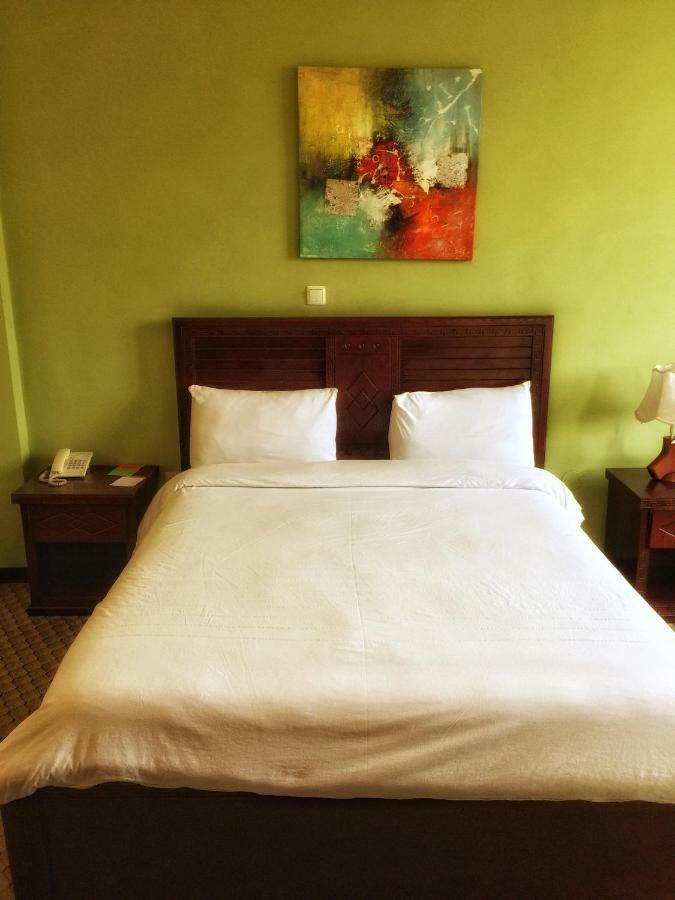 Top Ten Hotel Addisz-Abeba Kültér fotó