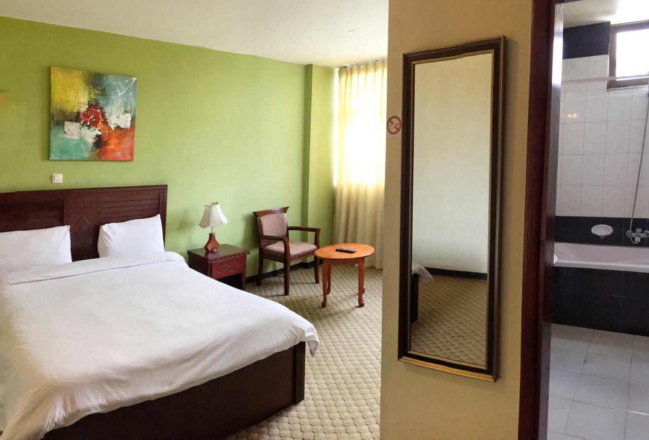Top Ten Hotel Addisz-Abeba Kültér fotó